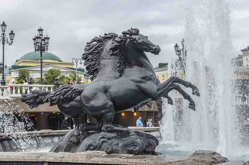 154 - Rusia - Moscu - fuente Four Seasons